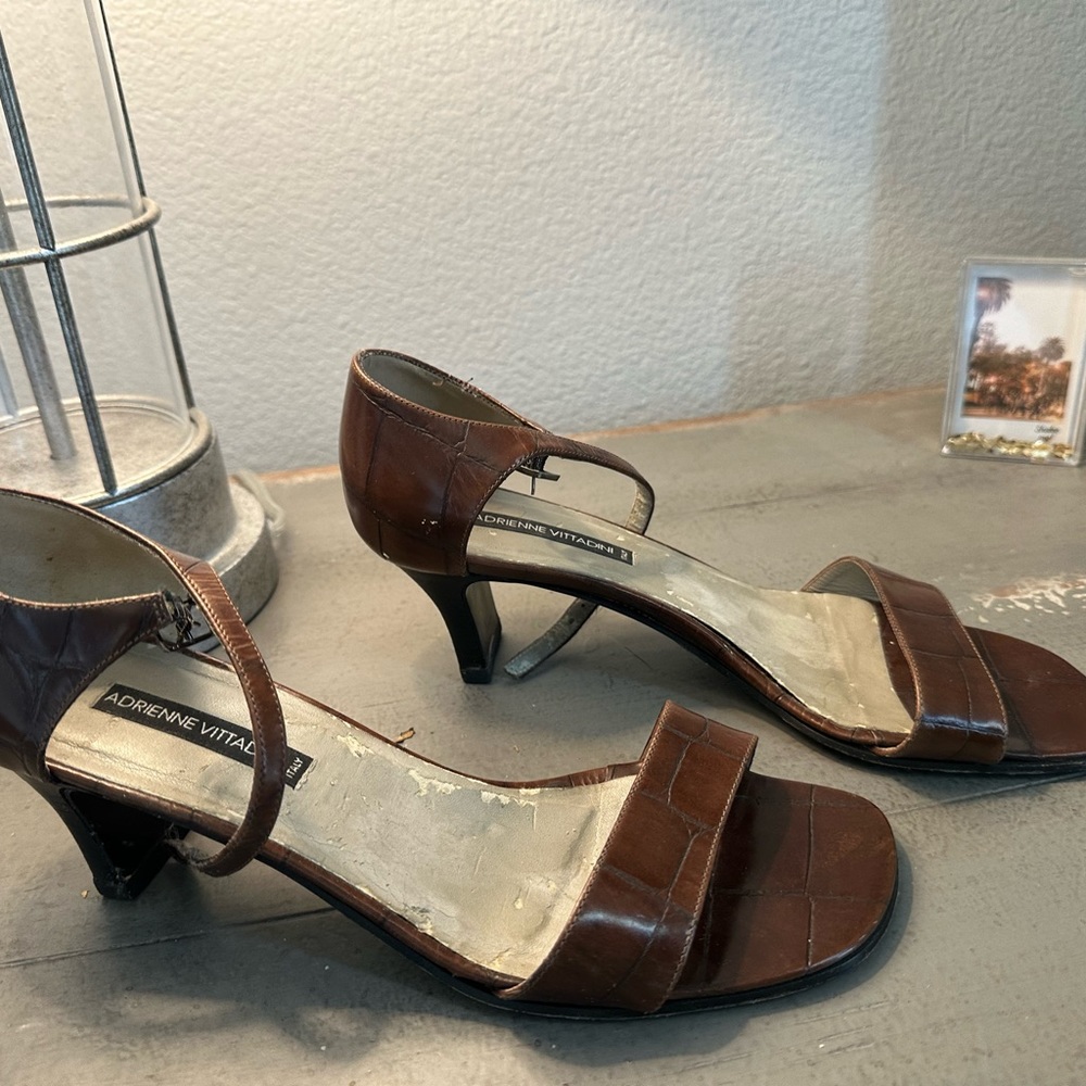 Italian leather crocodile look straps. Petite ankle straps. 2 1/2” heels.